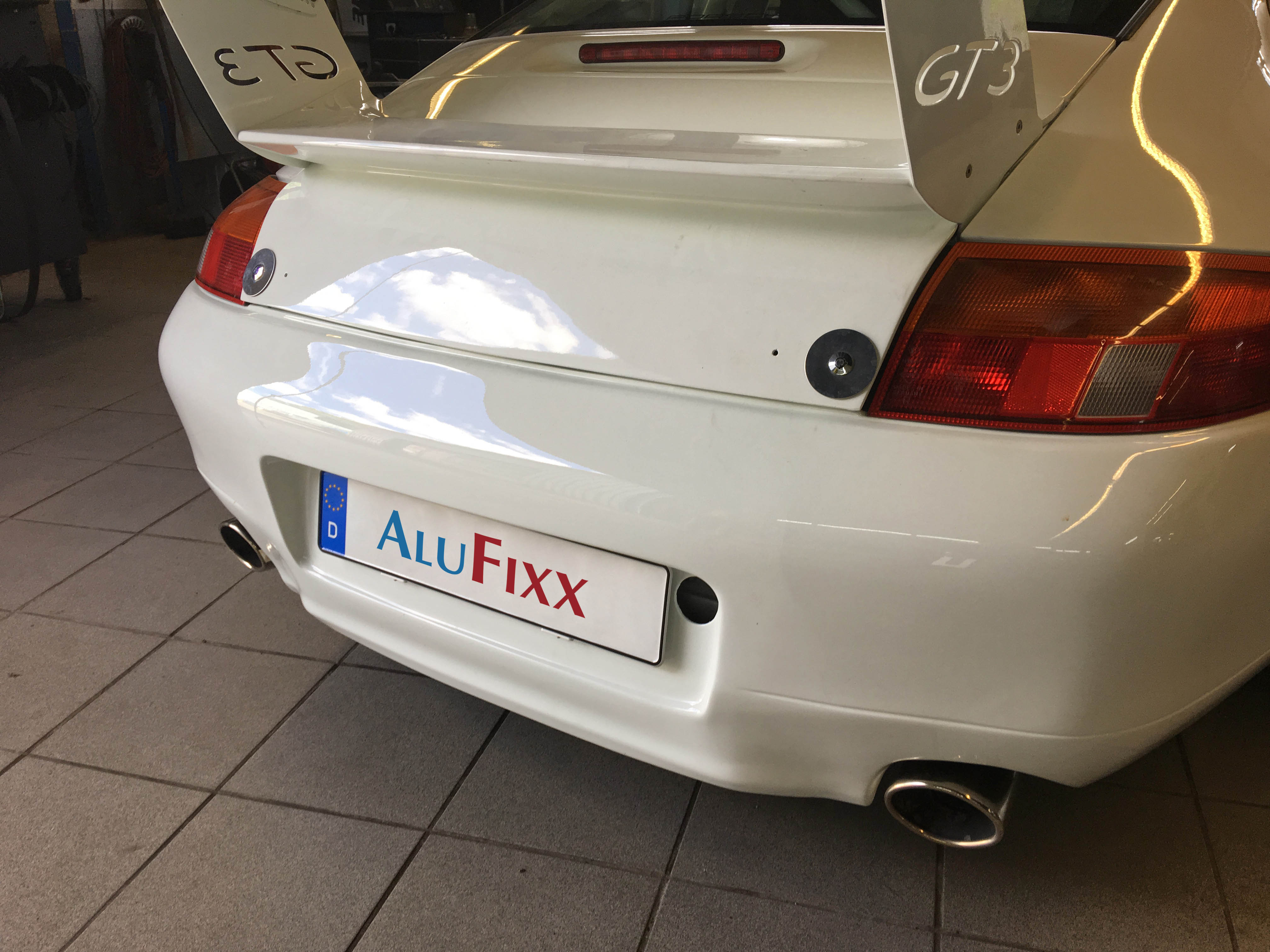 AluFixx Car Vario silber hochglanzpoliert Nummernschildhalter